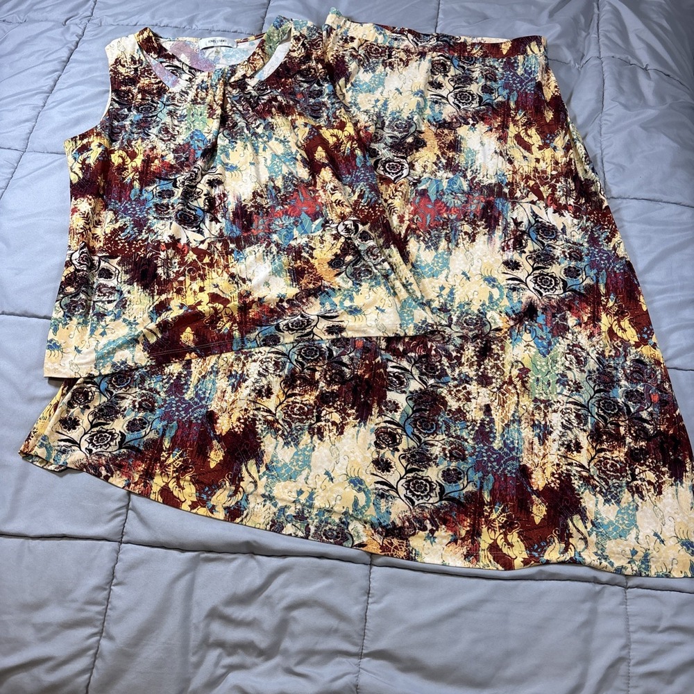 Jones Studio Sleeveless Top and Skirt Set XL Cream with Multicolor Graphics